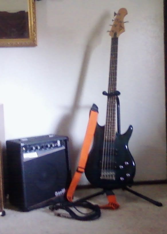 S101 Five-String Bass w/Gorilla Practice Amp, Cord, DOC Strap &