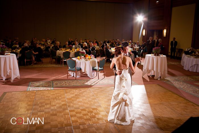 IMAGE: http://i182.photobucket.com/albums/x148/jcolman_photo/ashley%20and%20jims%20wedding/wedding-1027.jpg