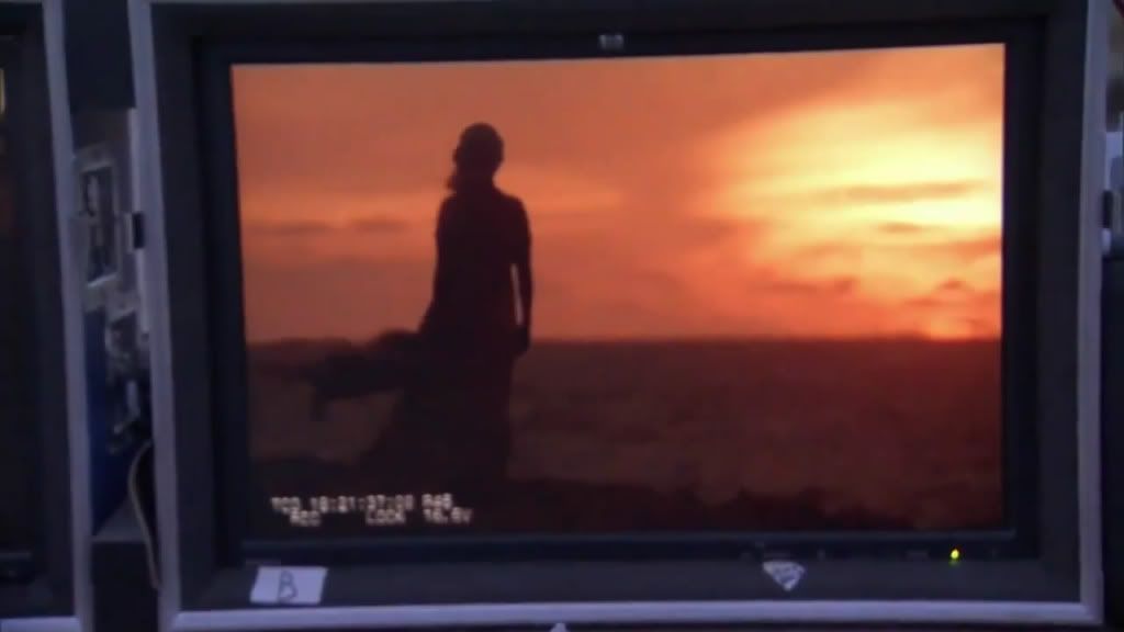 GameOfThrones_Preview02_Screencap_124.jpg Daenarys sunset
