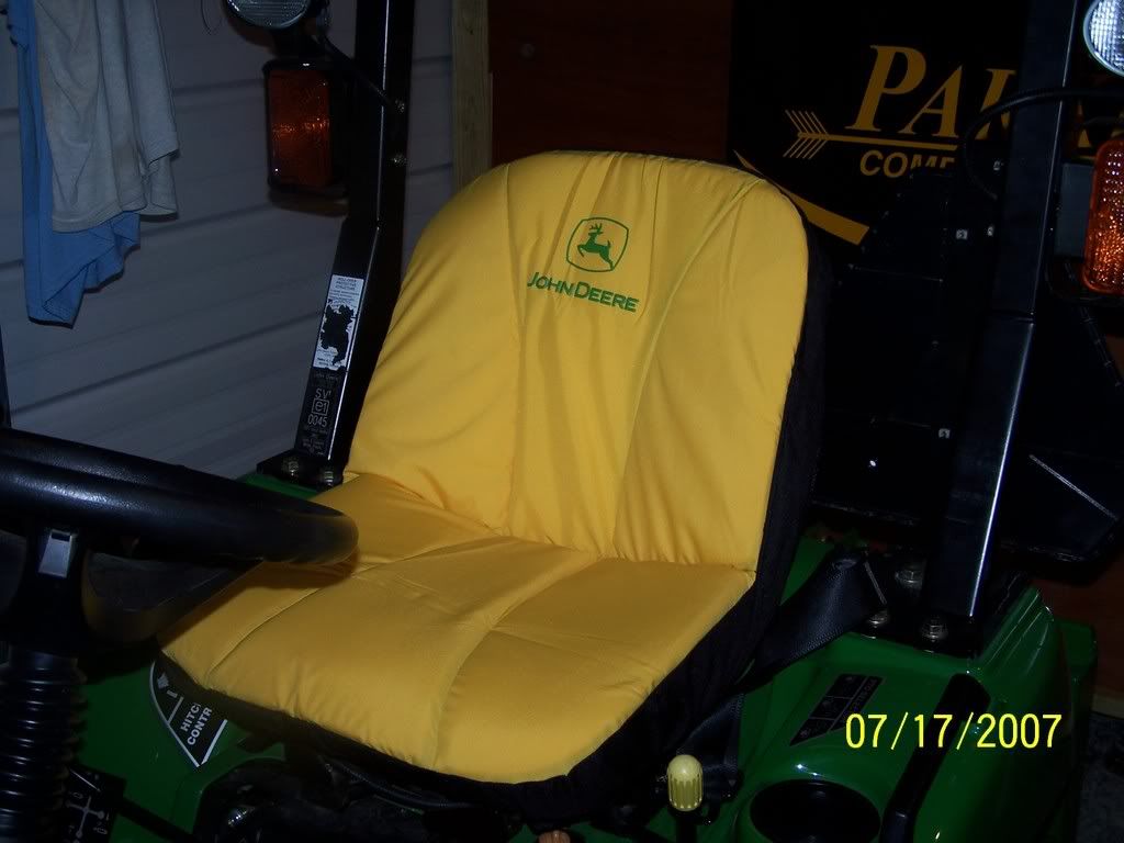 Pictures of New 2305 Seat cover My Tractor Forum