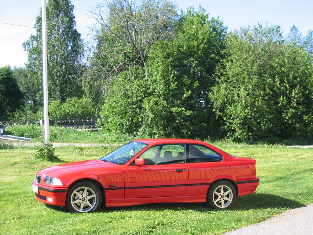 bmw320016.jpg