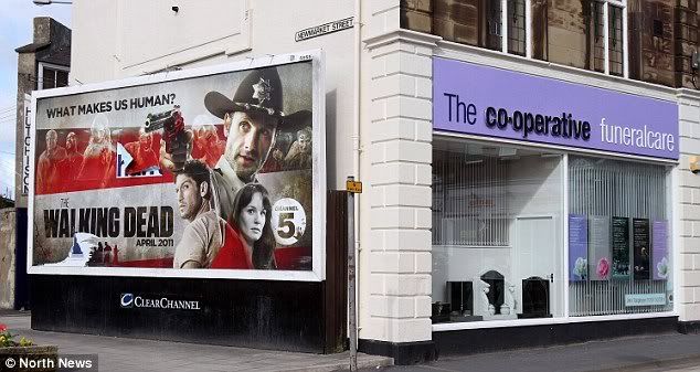 walkingdead-billboard.jpg