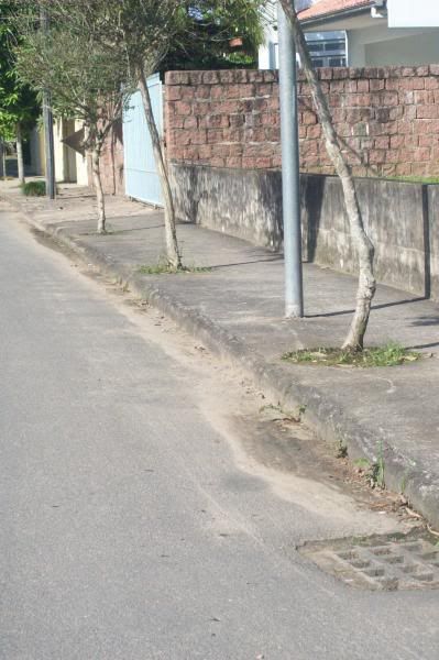 [Imagem: tombomoto008.jpg]