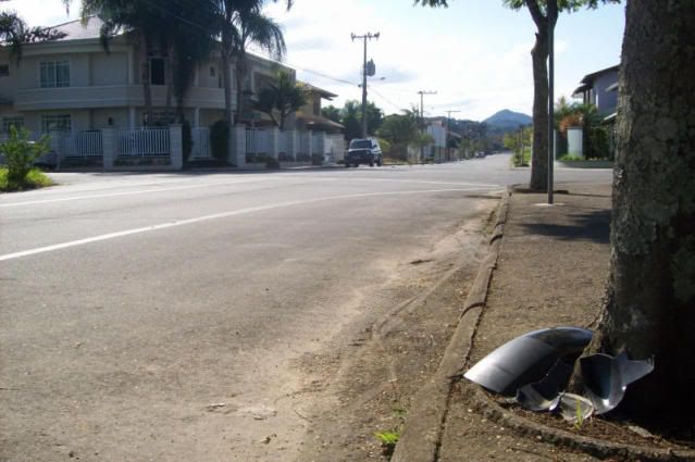 [Imagem: tombomoto020.jpg]