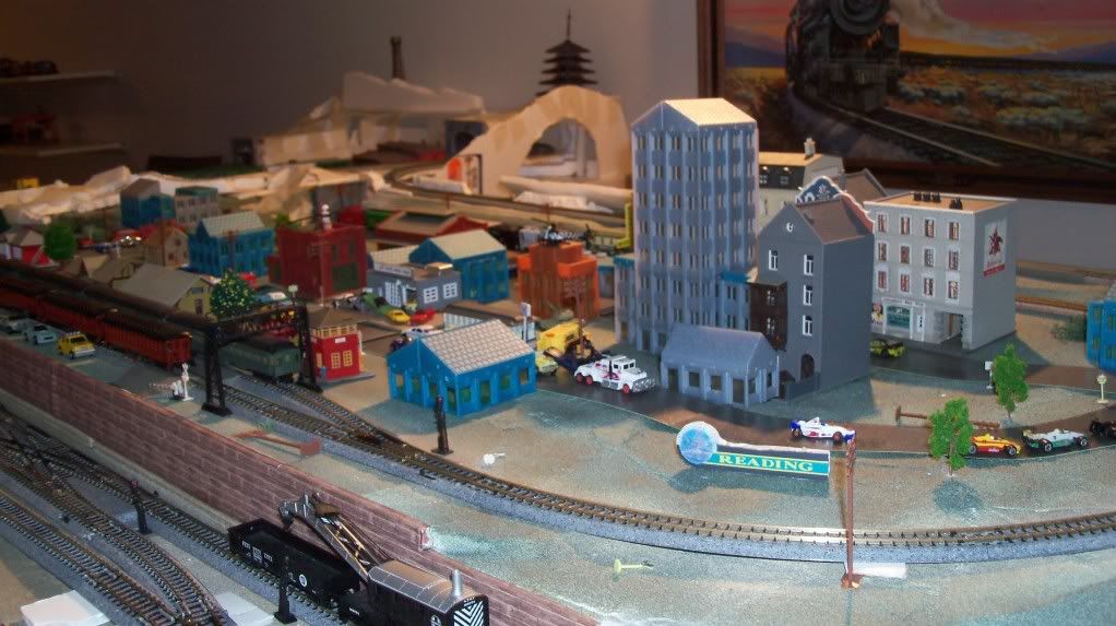 Reading Railroad N-Scale Model © daytony_photos build a model train layout model railroad scenery part 1 how to wgh