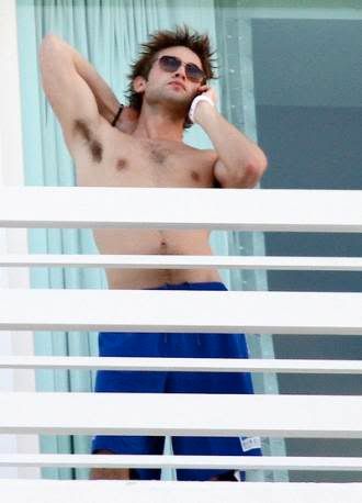 chace-crawford-sem-camisa-2 chace-crawford-sem-camisa-2