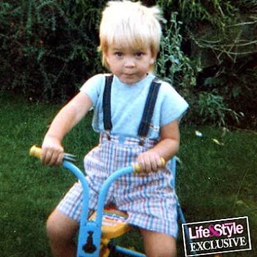 foto robert pattinson bebe 1 foto robert pattinson bebe 1