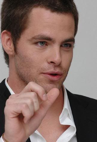 fotos chris pine kirk star trek 2 fotos chris pine kirk star trek 2
