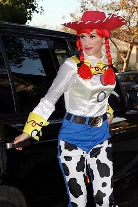 gwen stefani jessie toy story gwen stefani jessie toy story