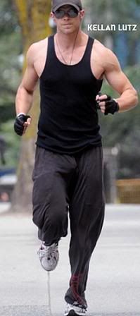 kellan lutz correndo sem cueca kellan lutz correndo sem cueca