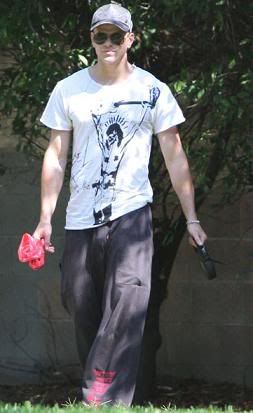 kellan lutz sem cueca kellan lutz sem cueca