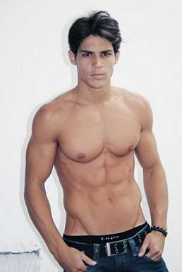 modelo carlos freire semcamisa