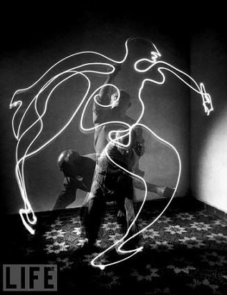picasso pintando com luz 2 picasso pintando com luz 2