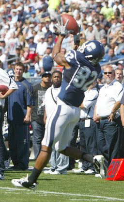 UConn wide receiver Kashif Moore makes the catch for a touchdown late in the first half against Texas Southern. 