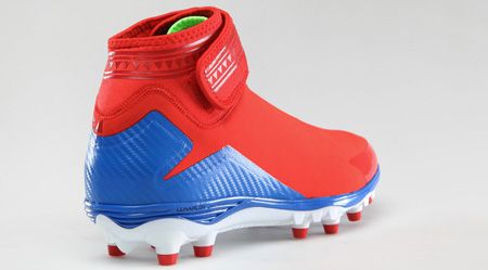 Andre Johnson Jordan Dominate Pro TD cleat (red)