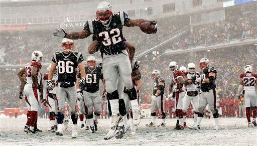 New England Patriots running back LaMont Jordan (32) celebrates his touchdown run during the first quarter of an NFL football game against the Arizona Cardinals at Gillette Stadium in Foxborough, Mass - AP Photo