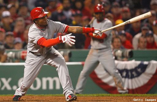 Erick Aybar knocks in the winning run for the Angels to keep their postseason hopes alive.